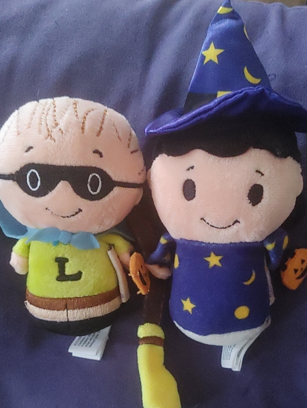 Hallmark Itty Bittys Peanuts Halloween plush toys,  Linus And Lucy